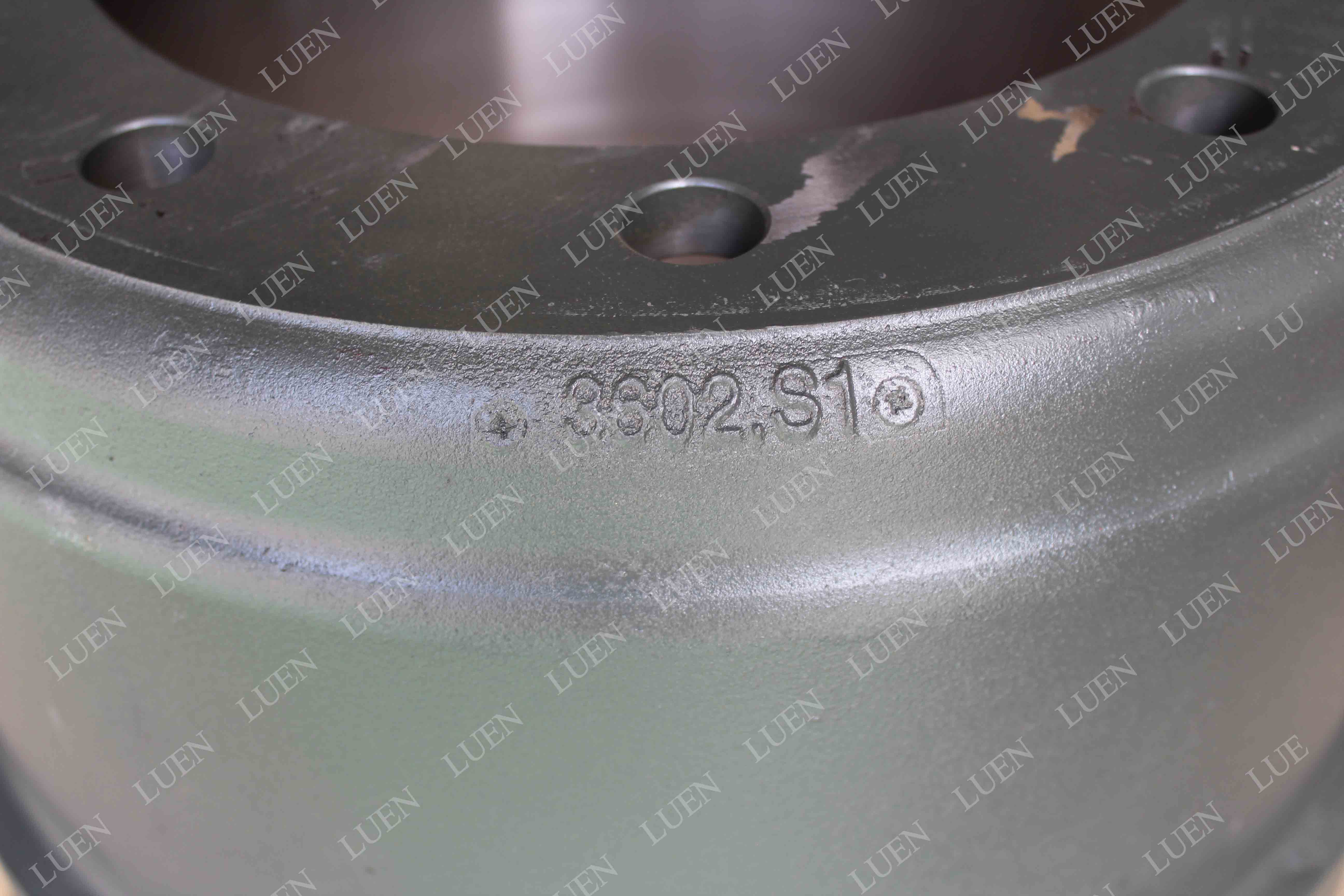 Accessoires de remorque Fuwa, accessoires d'essieu, tambour de frein int&eacute;gr&eacute; de 13 tonnes