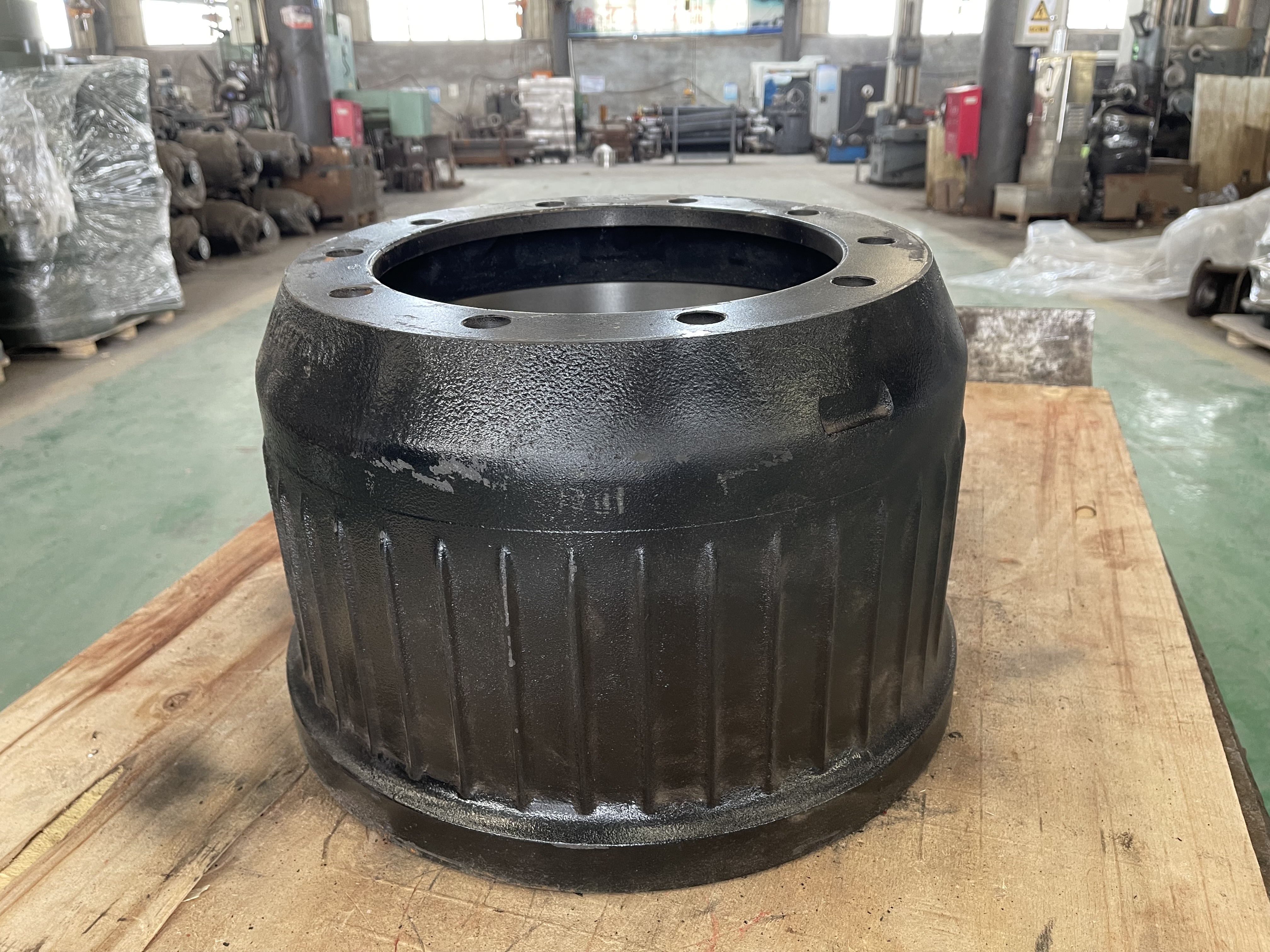 Accessoires d'essieu de semi-remorque &agrave; tambour de frein externe allemand 14T