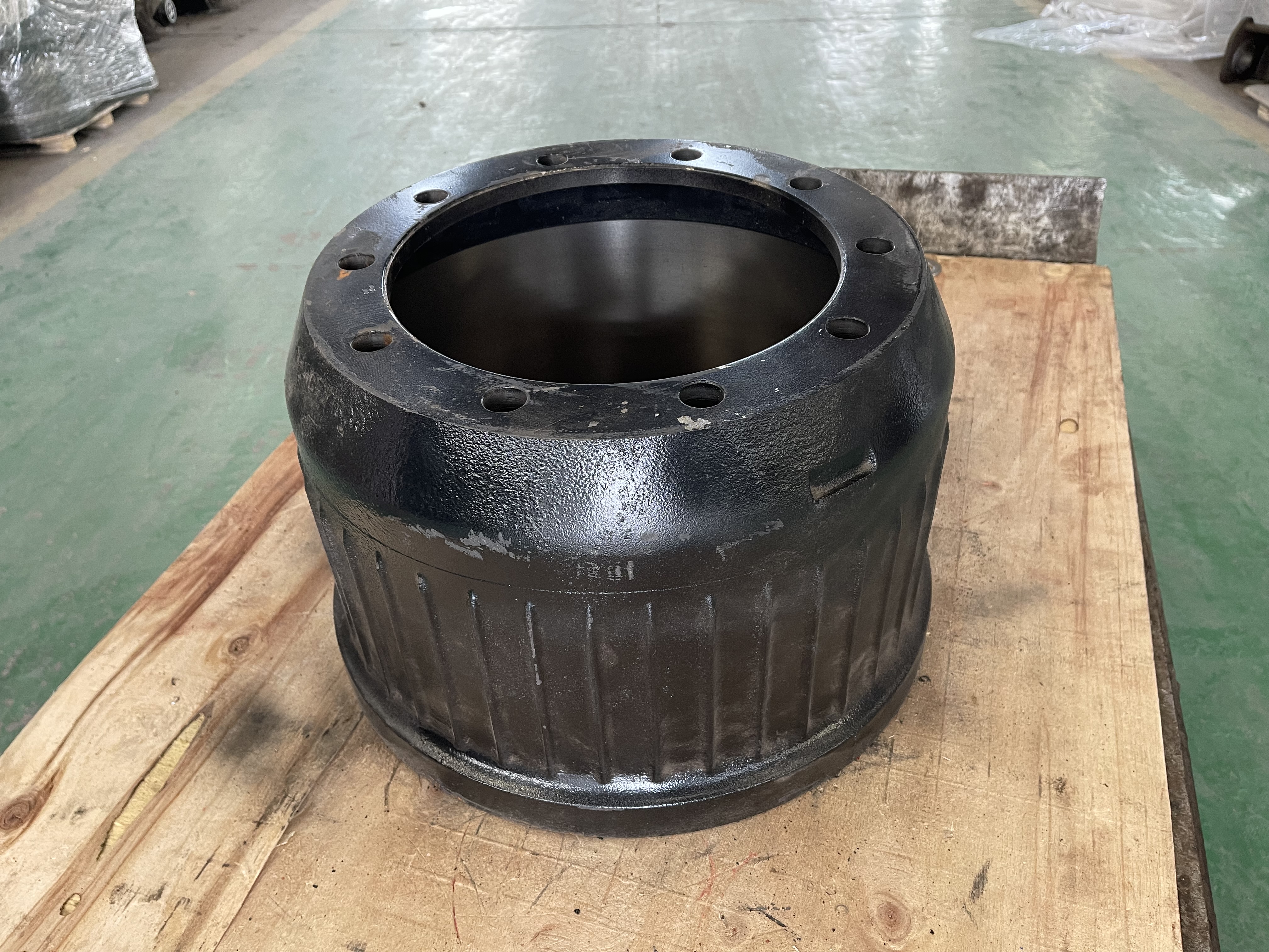 Accessoires d'essieu de semi-remorque &agrave; tambour de frein externe allemand 14T